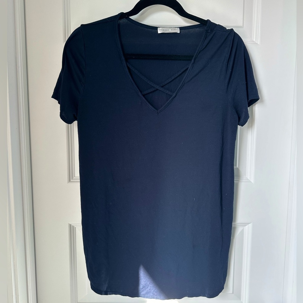 Comfy Blue Cross Neckline Short Sleeve Top Sz M